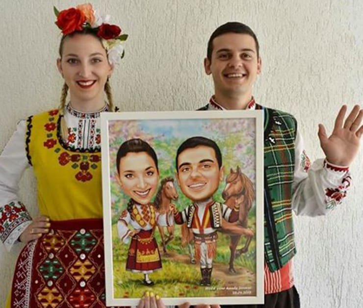 персонализирана карикатура по снимка с народни носии